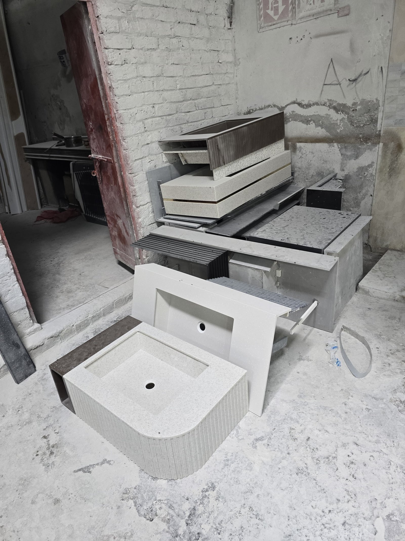 Hoorain workshop basin fabrication
